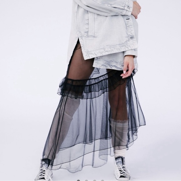 Free People Strike A Pose Half Slip - Picture 1 of 4